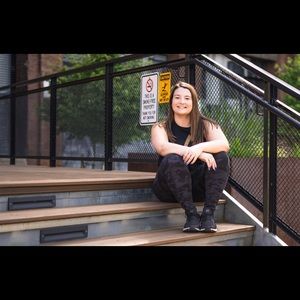 Meet your Posher, Ashley